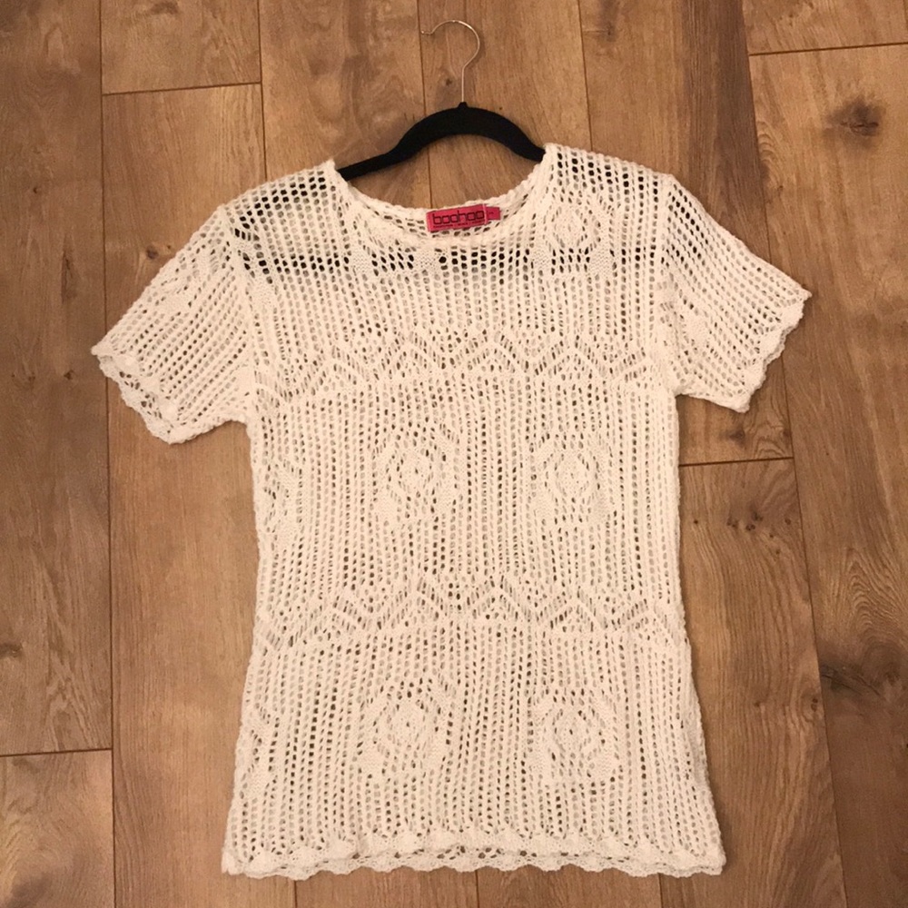 White knit shirt